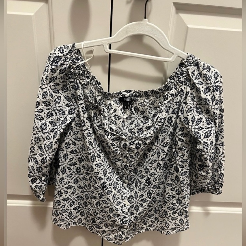 NWOT Paige Medium Blue Top. 💕